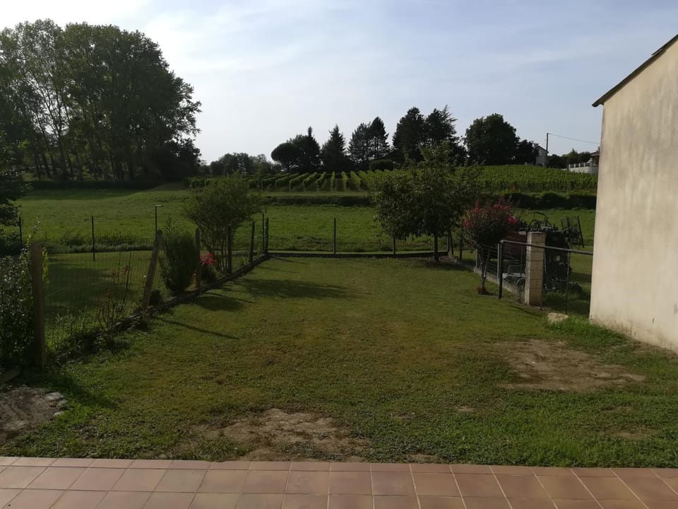 Gîte du vignoble Sidky House in Nouvelle-Aquitaine