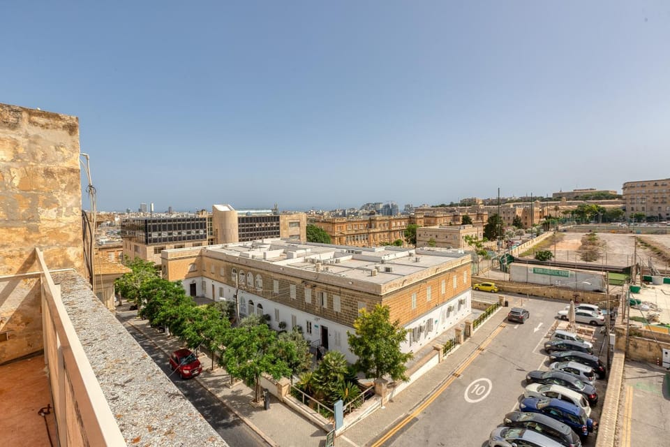 Enormous luxury 3-storey townhouse, rooftop EGAS1-1 House in Malta