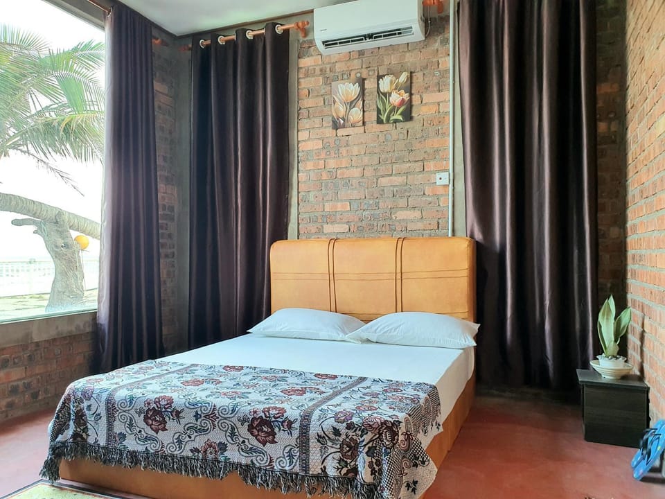 Bed, Natural landscape, Photo of the whole room, Beach, Beach, Bedroom, air conditioner