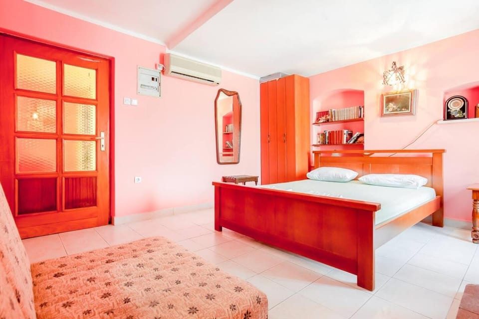 Apartment More - Konoba More Apartment in Budva Municipality