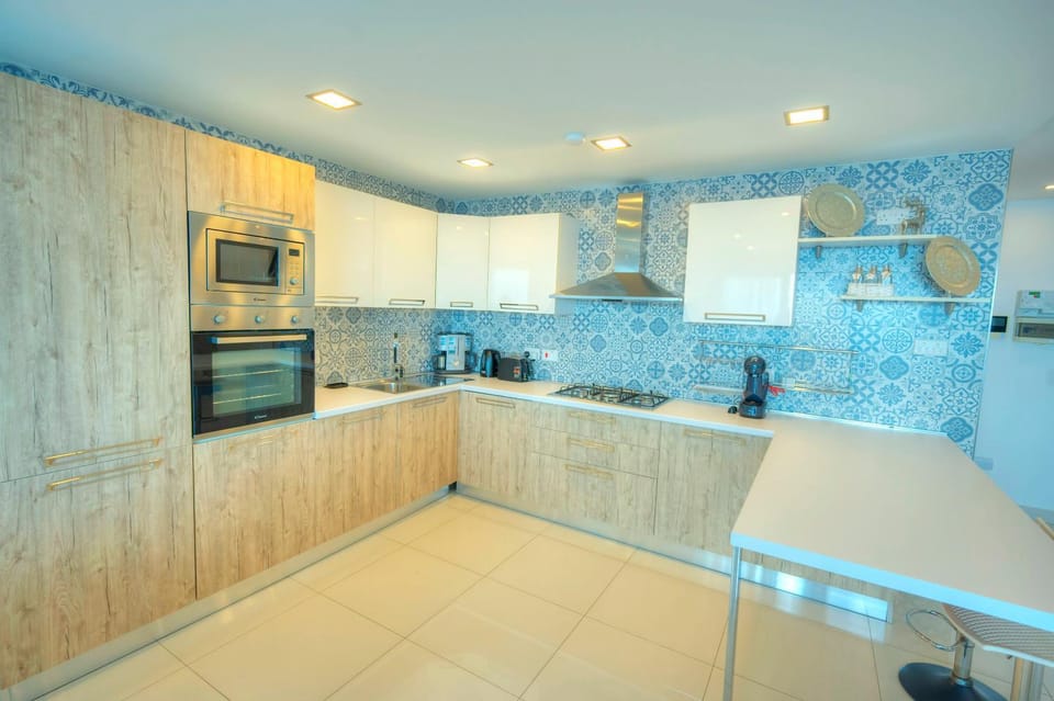 Modern, large 3bedroom, spectacular views GOSLM-9 Apartment in Sliema