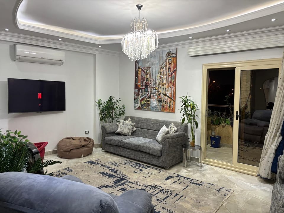 New Cairo Shared Apartment with the landlord close to airport garden view for males only or married couple because of the Egyptian Culture Apartment in New Cairo City