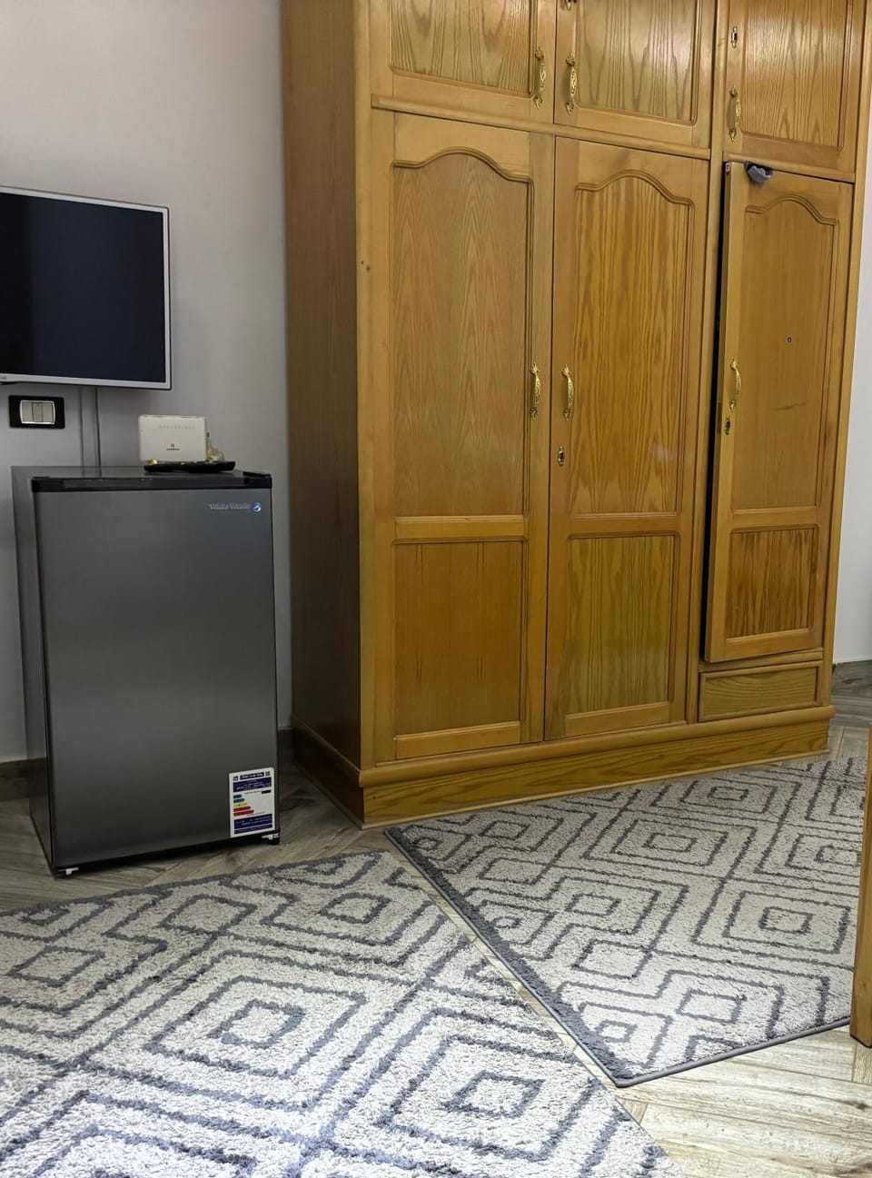 New Cairo Shared Apartment with the landlord close to airport garden view for males only or married couple because of the Egyptian Culture Apartment in New Cairo City
