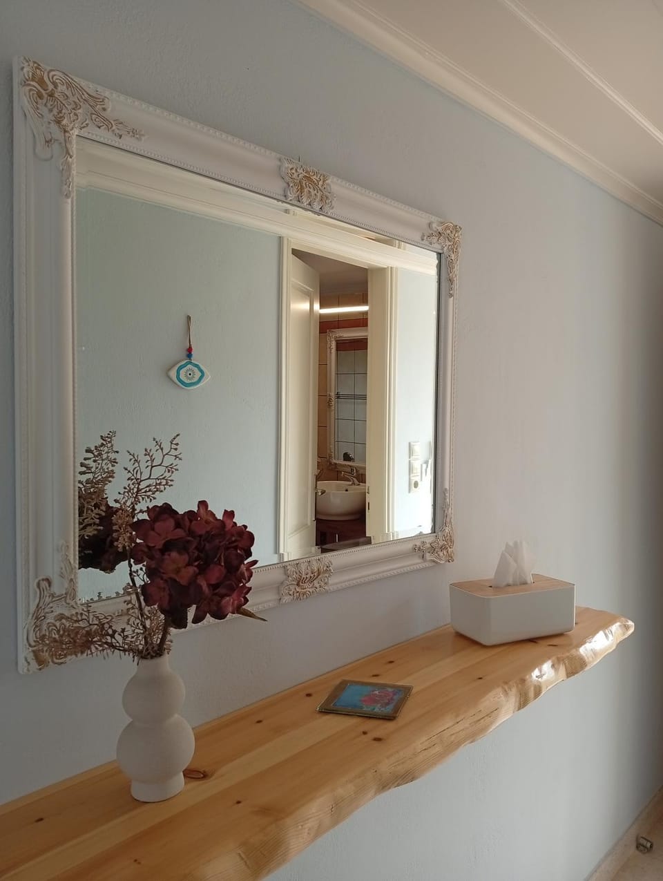 Vivi's Apartments Loft Apartment in Spetses