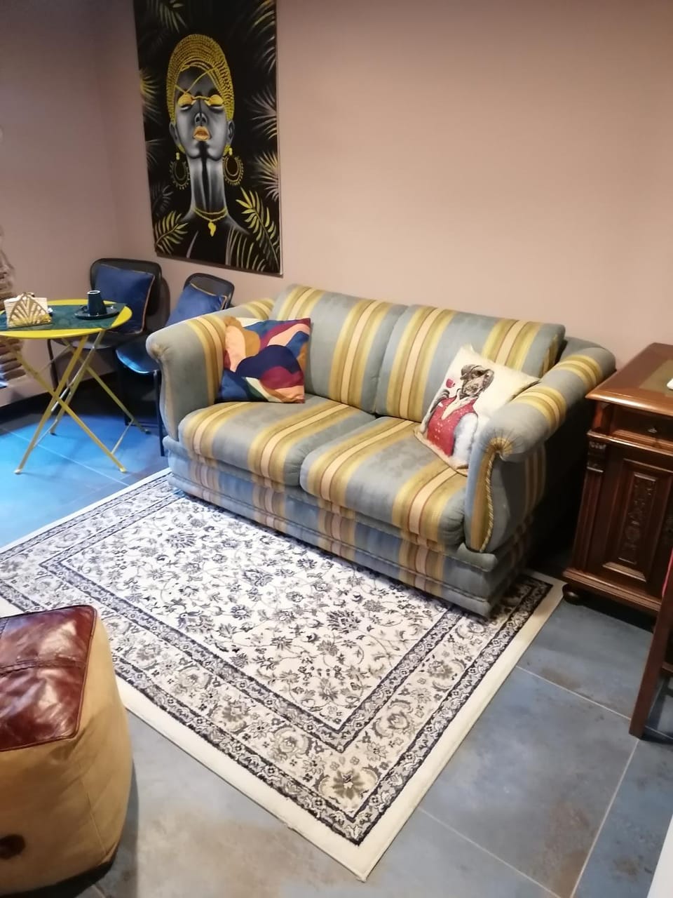 Seating area