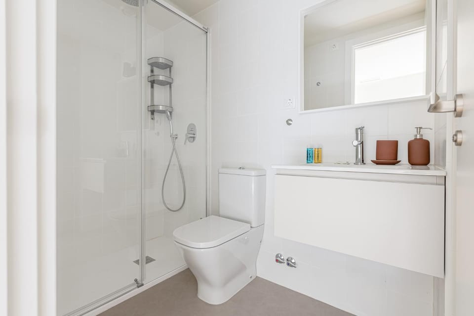 Shower, Bathroom