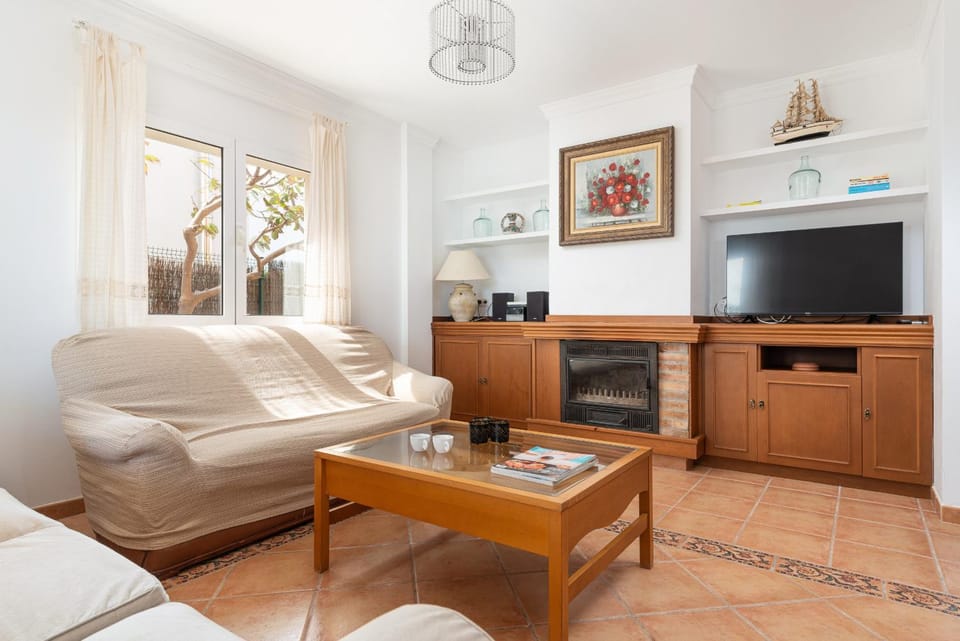 Communal lounge/ TV room, Living room