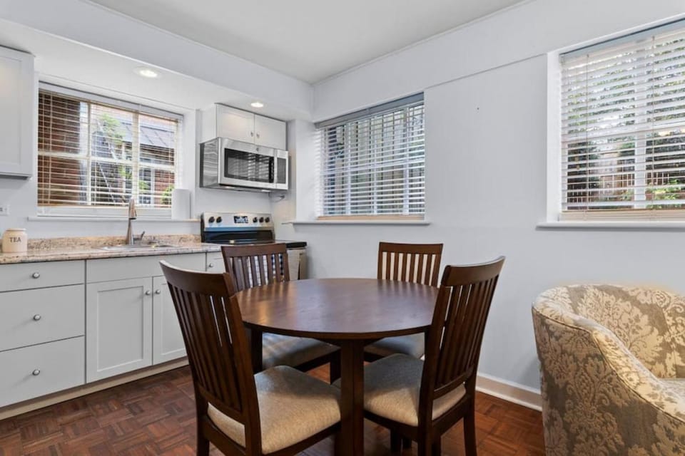 Slice of Seclusion in Downtown Southern Pines Apartment in Southern Pines