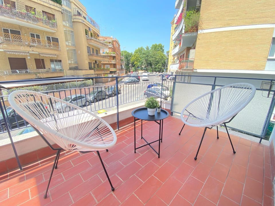 Property building, Balcony/Terrace