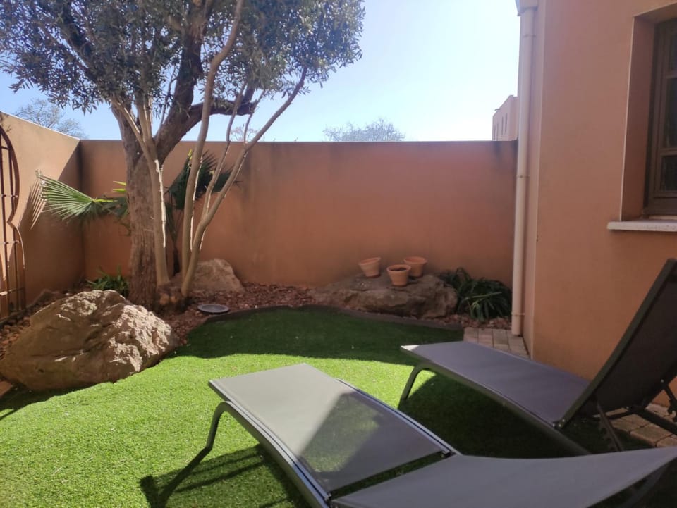 Chambre Rose Opale, Riad 9 Couple only au village naturiste Riad in Agde