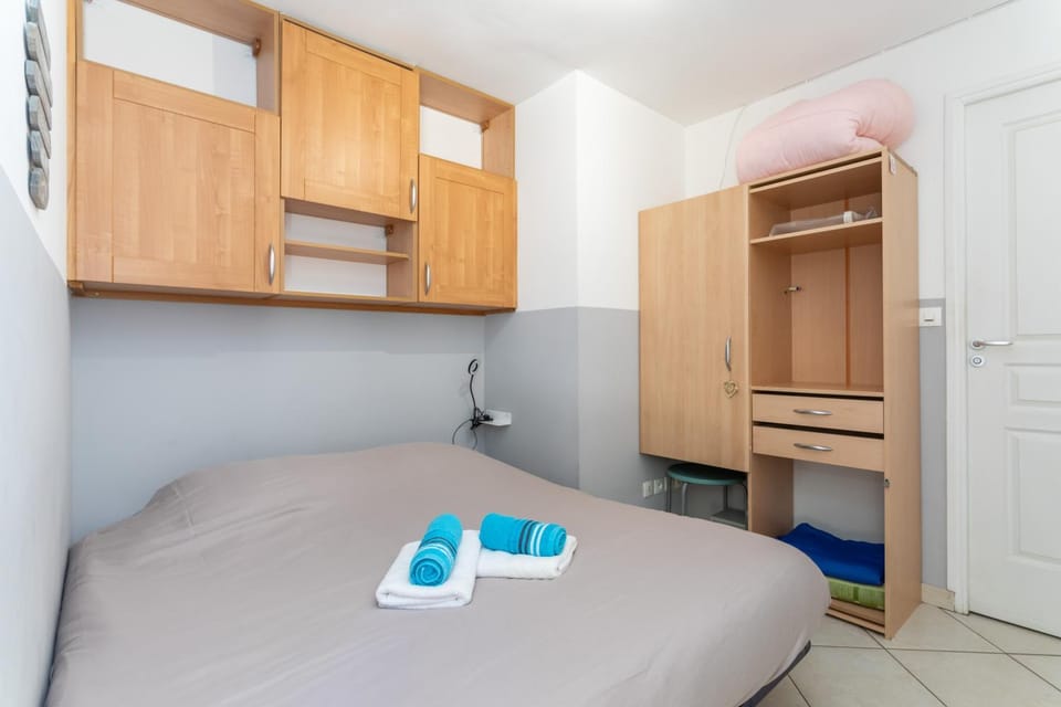 Property building, Living room, Bedroom