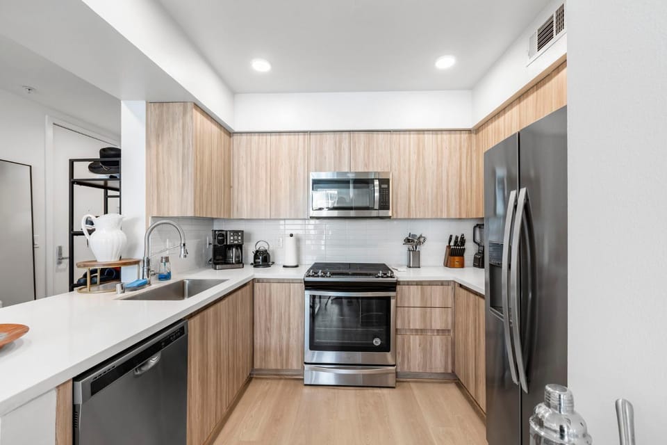 9 Advantages Center Santa Manica House in Santa Monica