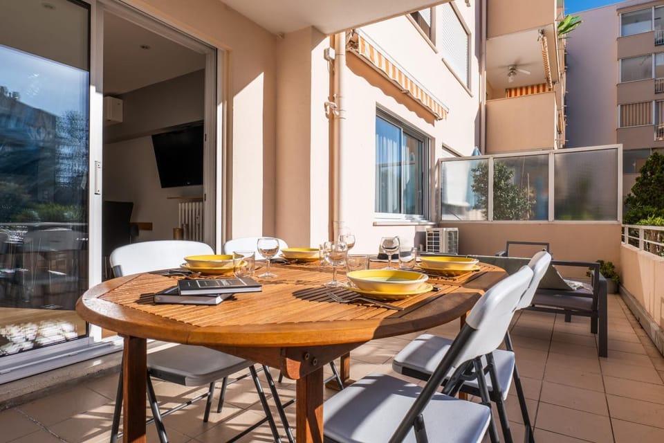 Balcony/Terrace, Dining area
