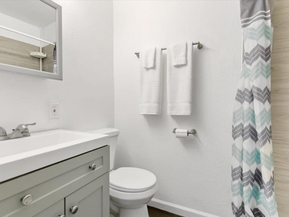 Charming Mid-Century Motel 4 Apartment in Reno