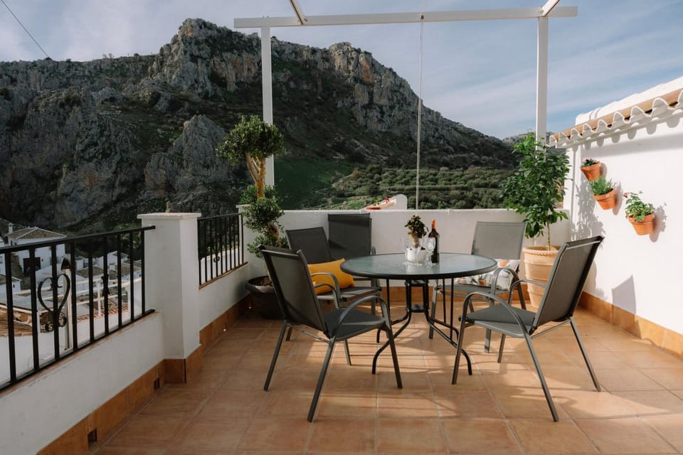 Natural landscape, Balcony/Terrace, Mountain view