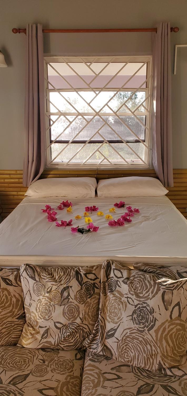 Property building, Bed