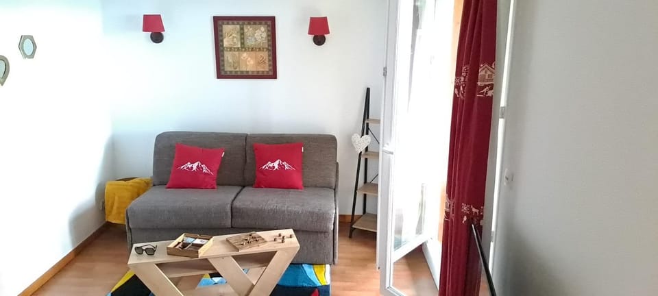Appartement-Chalet avec Terrasse - Vue Lac Apartment in Haute-Savoie