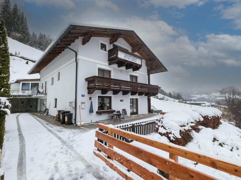 Property building, Winter