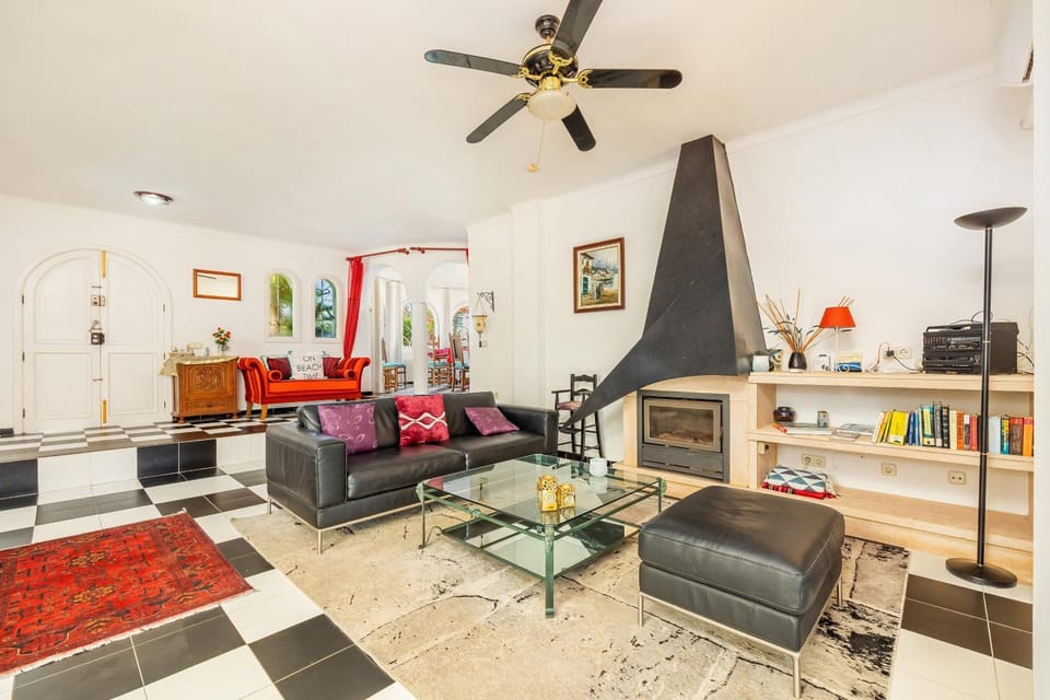 Property building, Living room