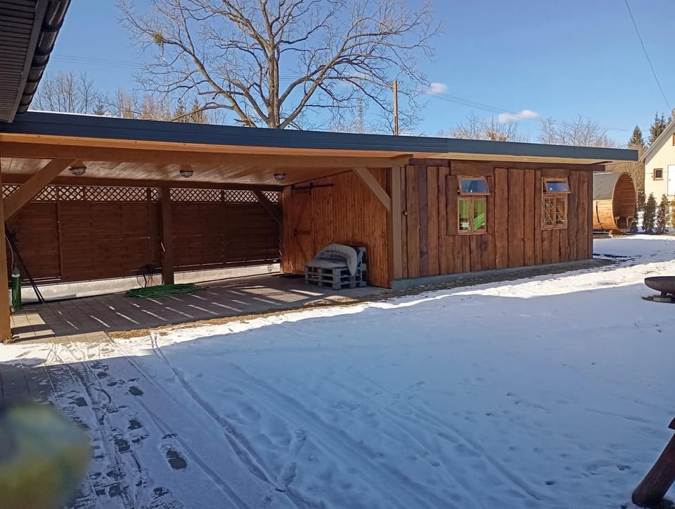 Property building, Day, Winter