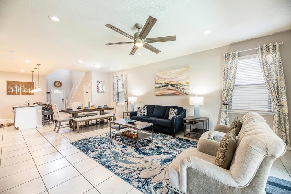 Grand Getaway - 6 Bedroom Luxury Vacation Rental House in Four Corners