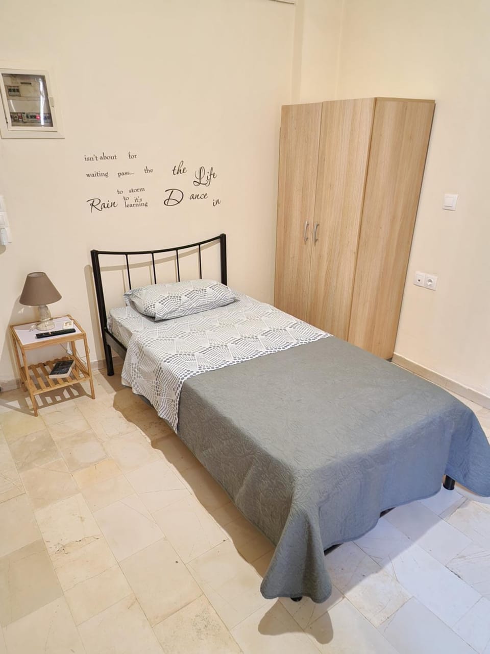 Diana's Cozy 12 Studio Apartment in Ioannina