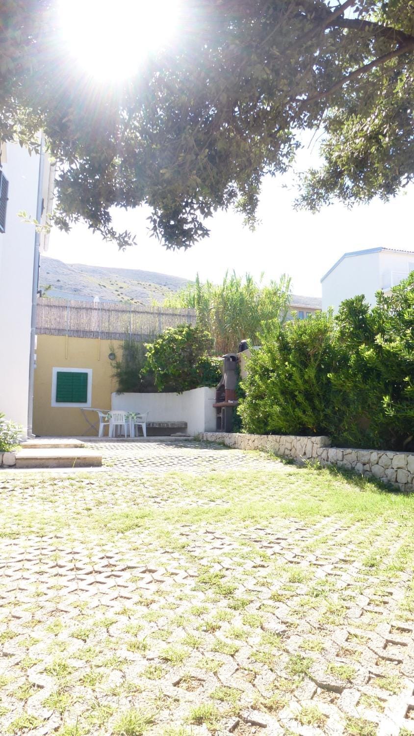 Garden, Area and facilities