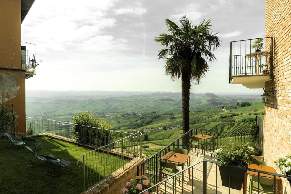 Sky and Vineyards - Nespolo - Apartment in La Morra