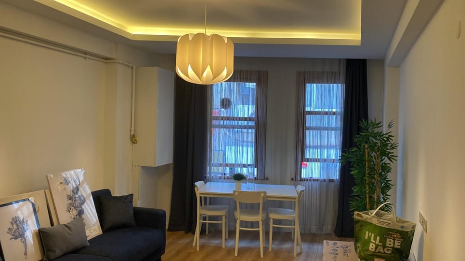 Living room, Seating area, Dining area