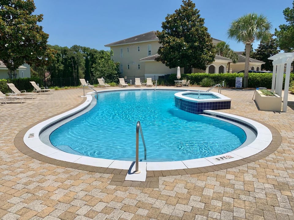 5370 Pine Ridge House in Miramar Beach