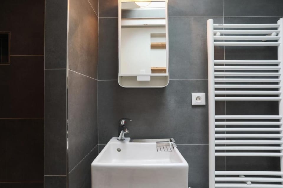 Amazing Mazarine Studio Apartment in Paris