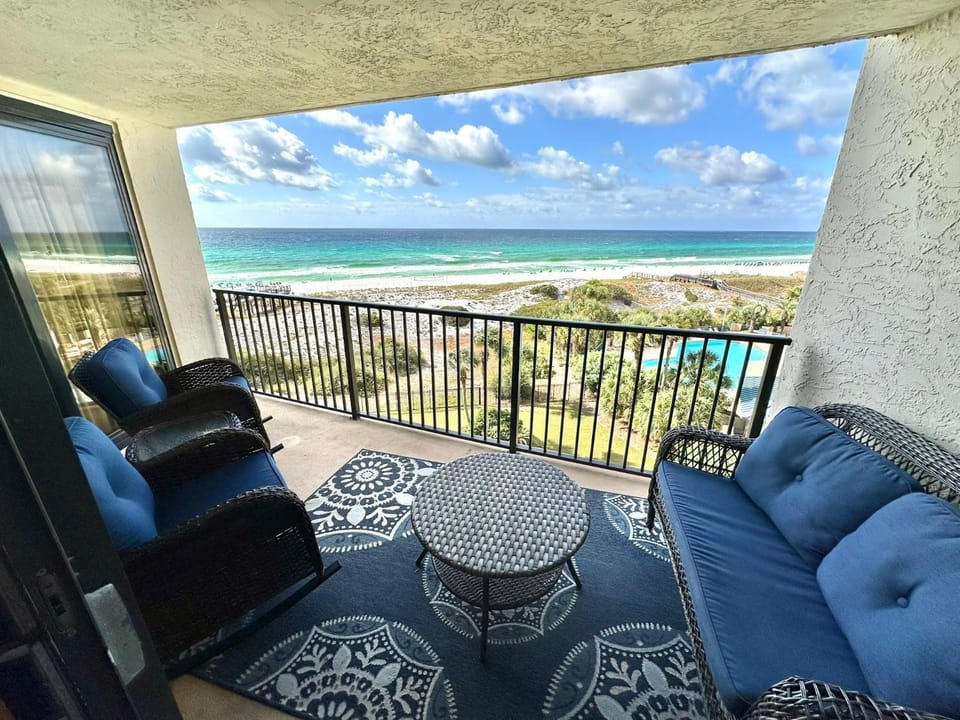 4061 Beachside One House in Miramar Beach