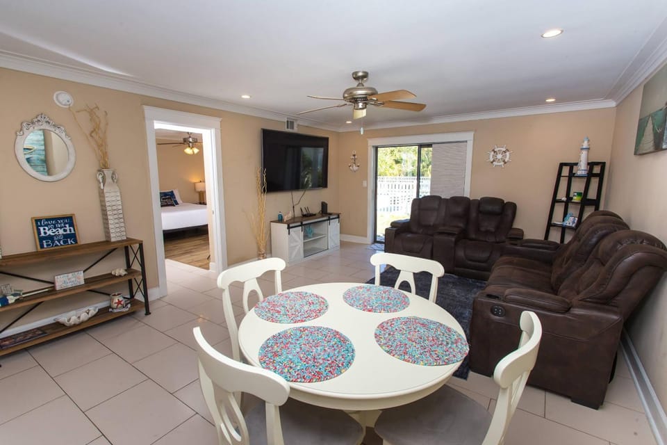 Commodore's Landing 104 House in Okaloosa Island
