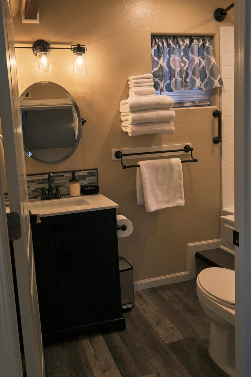 Bathroom, Bath