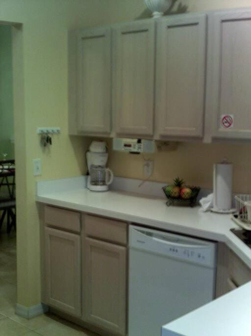 Kitchen or kitchenette, minibar, pet friendly, stove
