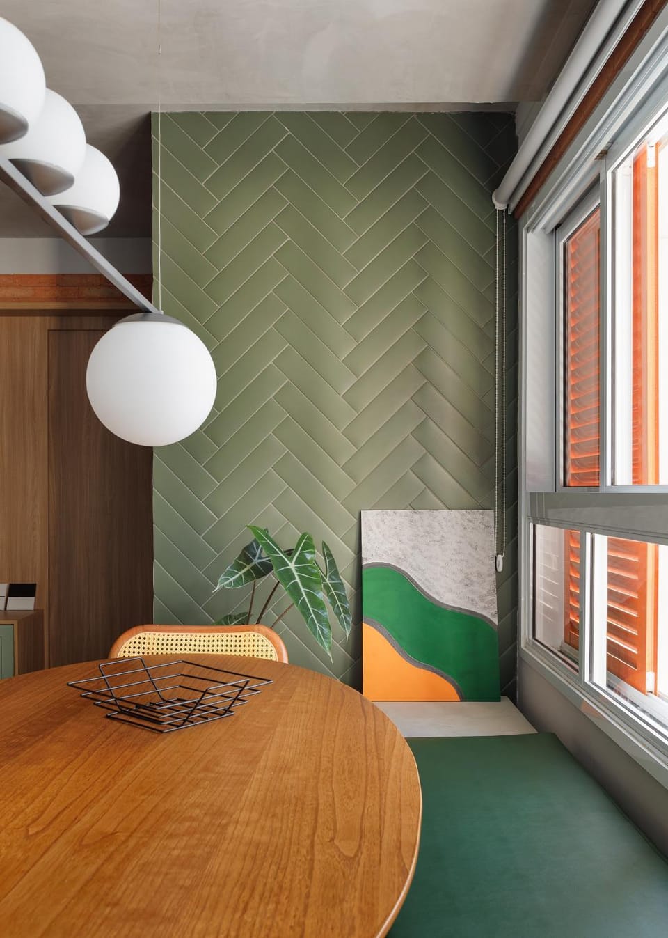 Dining area, Dinner, air conditioner