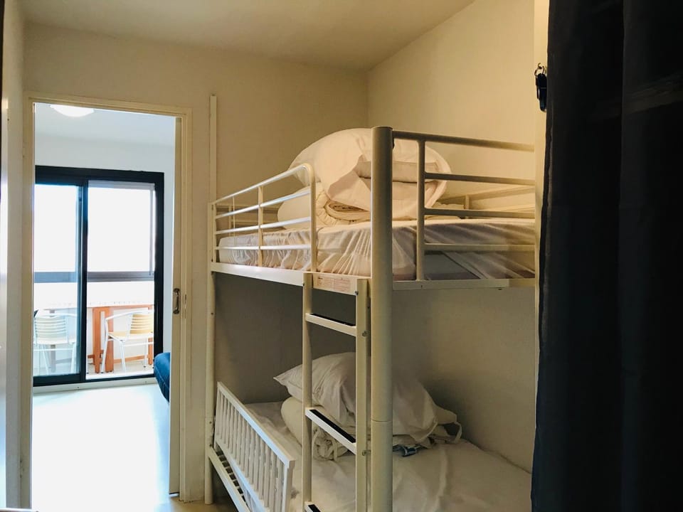 Studio Cabine à 400m Plage avec Piscine, Parking Privé, Proche Commerces à Argelès-sur-Mer - FR-1-776-16 Cabin in Argeles-sur-Mer