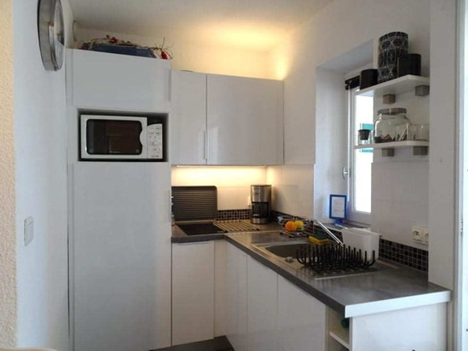 Studio Rénové 4 Pers à 500m de la Mer avec Piscine, Tennis et Jardinet Privatif - FR-1-776-58 Apartment in Argeles-sur-Mer