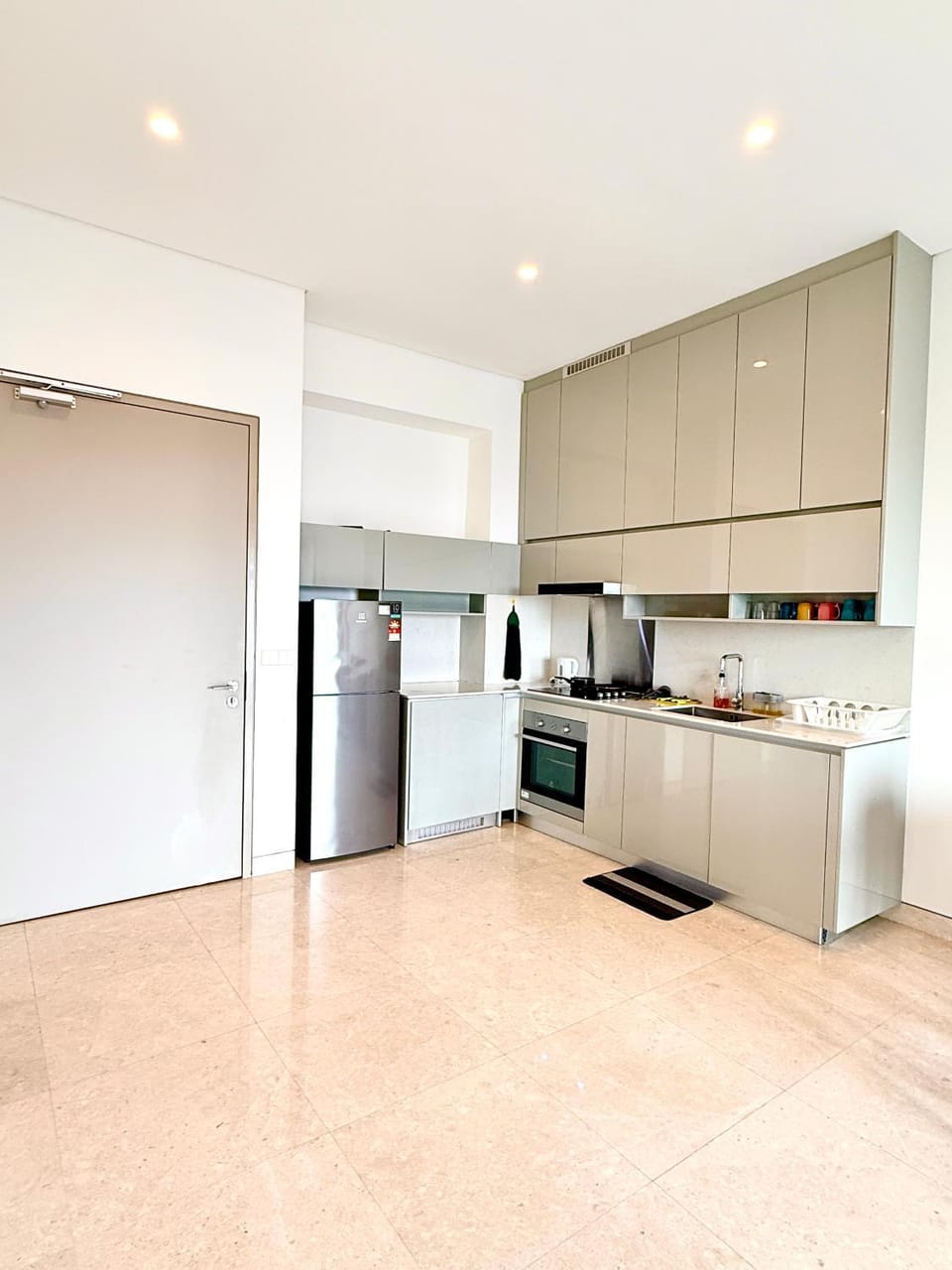 Kitchen or kitchenette, oven