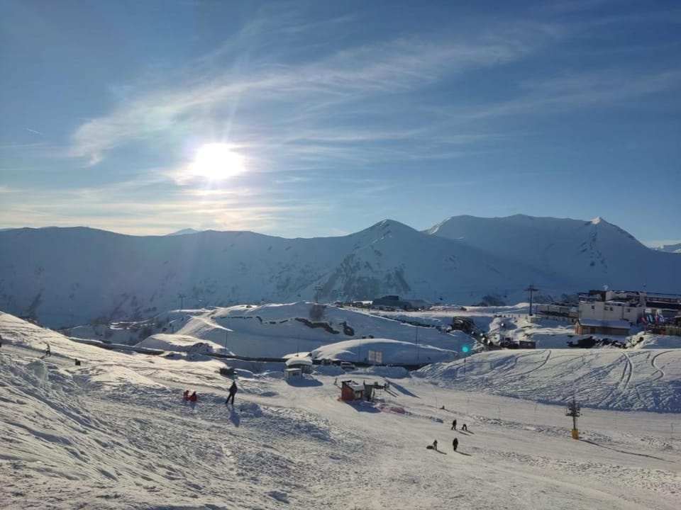 Day, People, Natural landscape, Winter, Skiing, Mountain view, group of guests