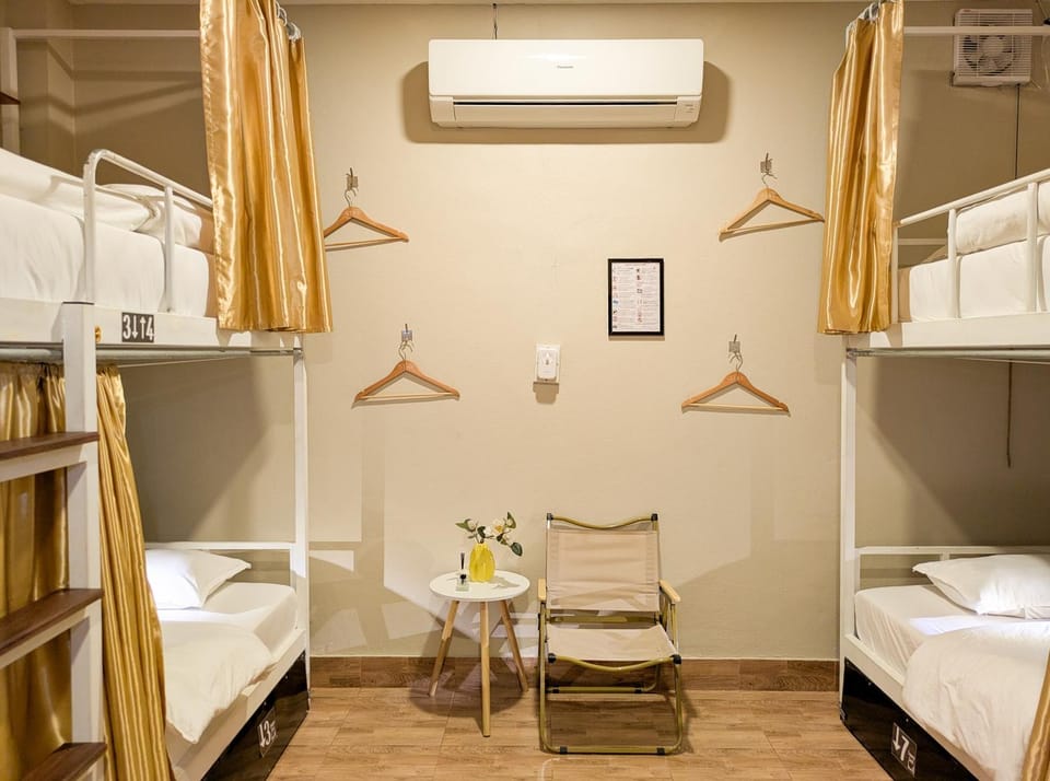 STAY HOSTEL - MOTORBIKE & LOCKER RENTAL Thakhek Hostel in Laos