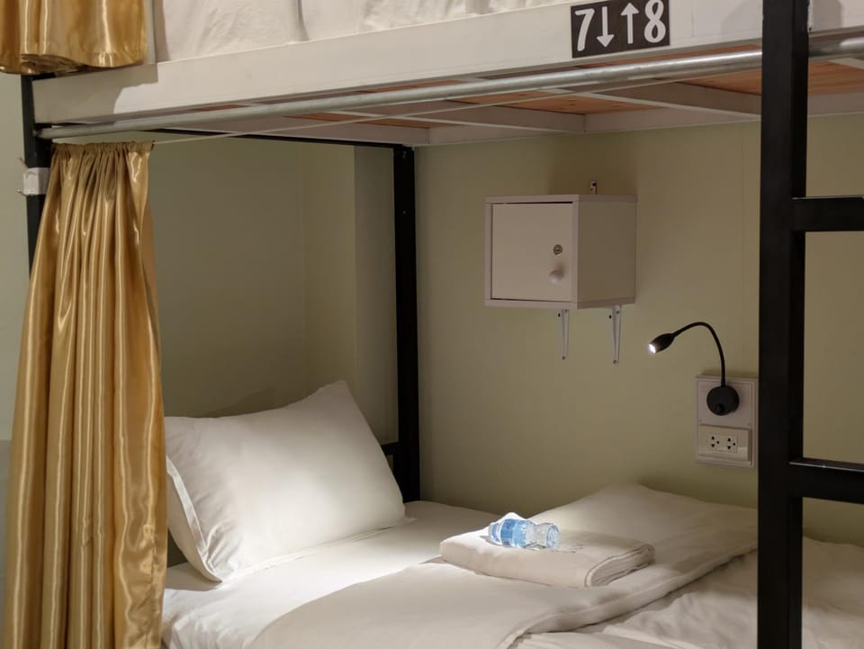 STAY HOSTEL - MOTORBIKE & LOCKER RENTAL Thakhek Hostel in Laos