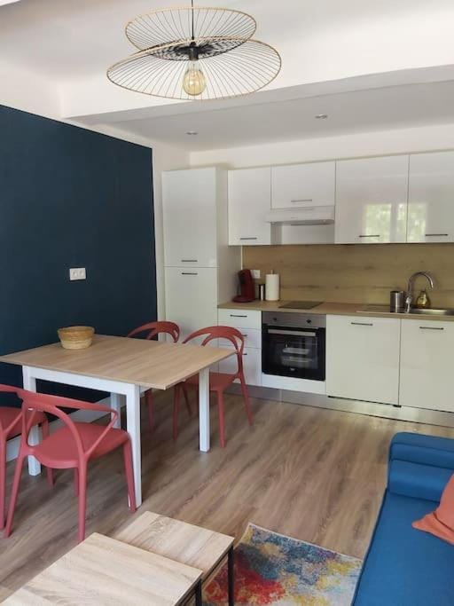 Superbe appartement au cœur du village Apartment in French Riviera