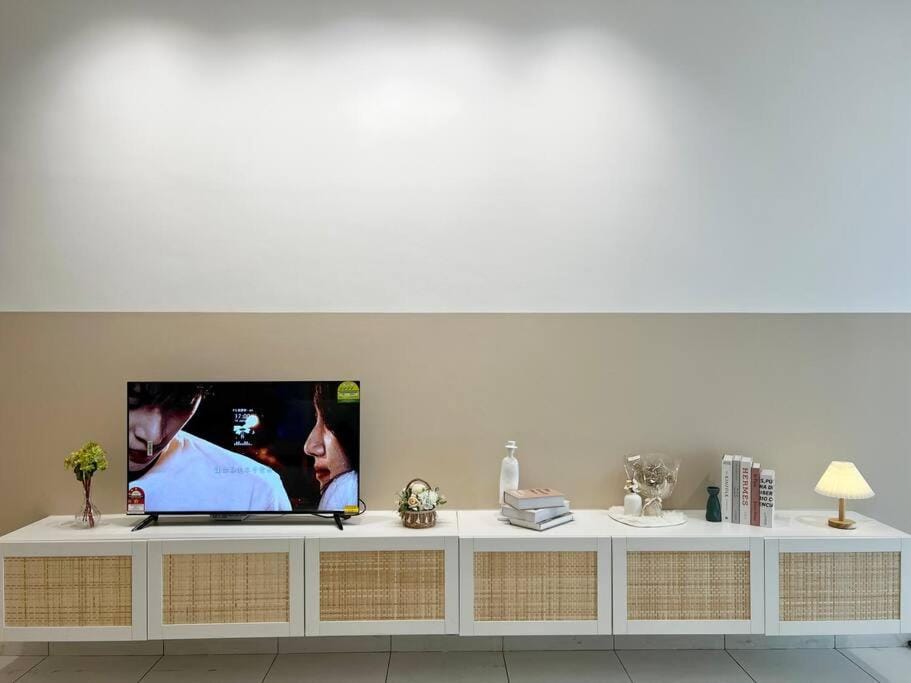 TV and multimedia