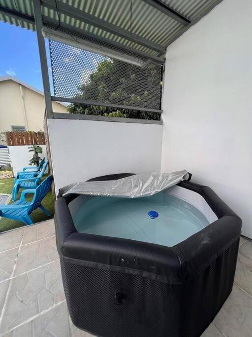 Agréable Villa équipée avec piscine et barbecue House in Réunion
