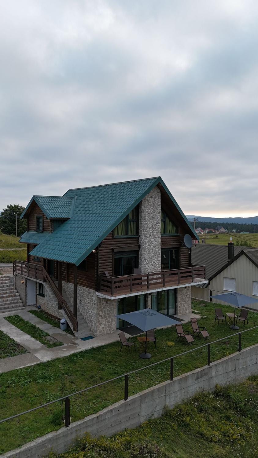 Vila Tea Durmitor Chalet in Montenegro