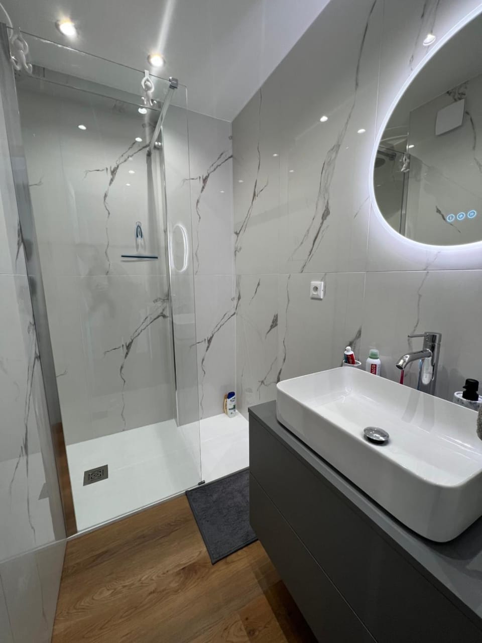 Shower, Bathroom