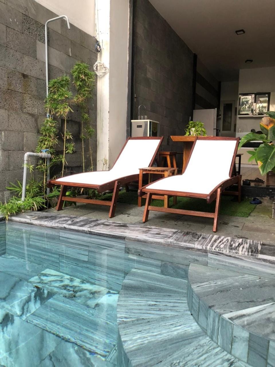 Balcony/Terrace, Swimming pool, sunbed