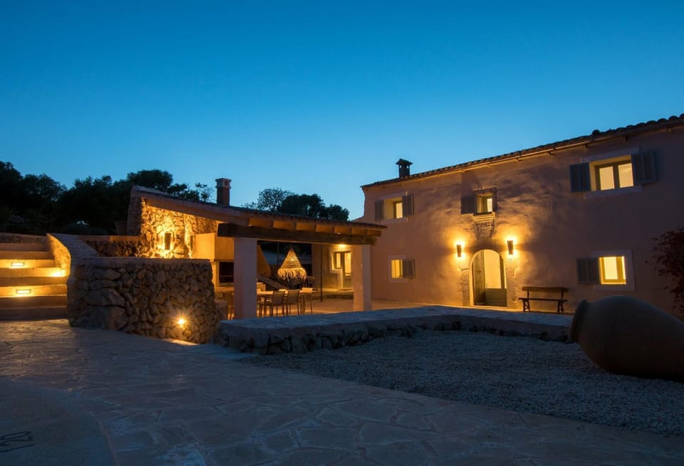 Property building, Night