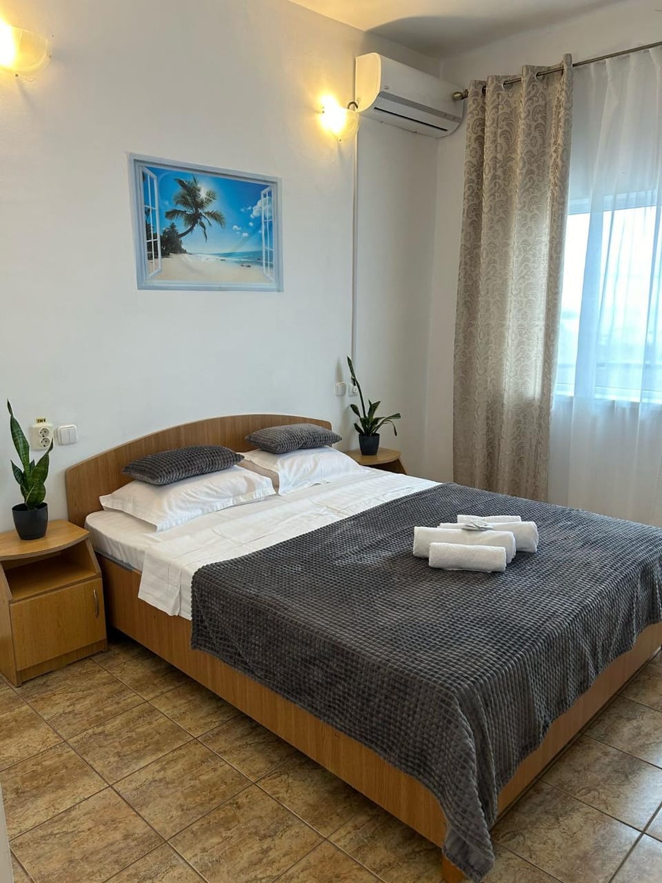 Bed, Photo of the whole room